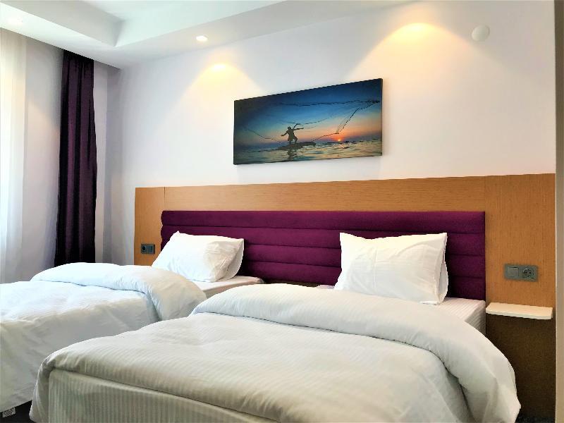 Golden Inn Hotel Uzungoel Екстер'єр фото