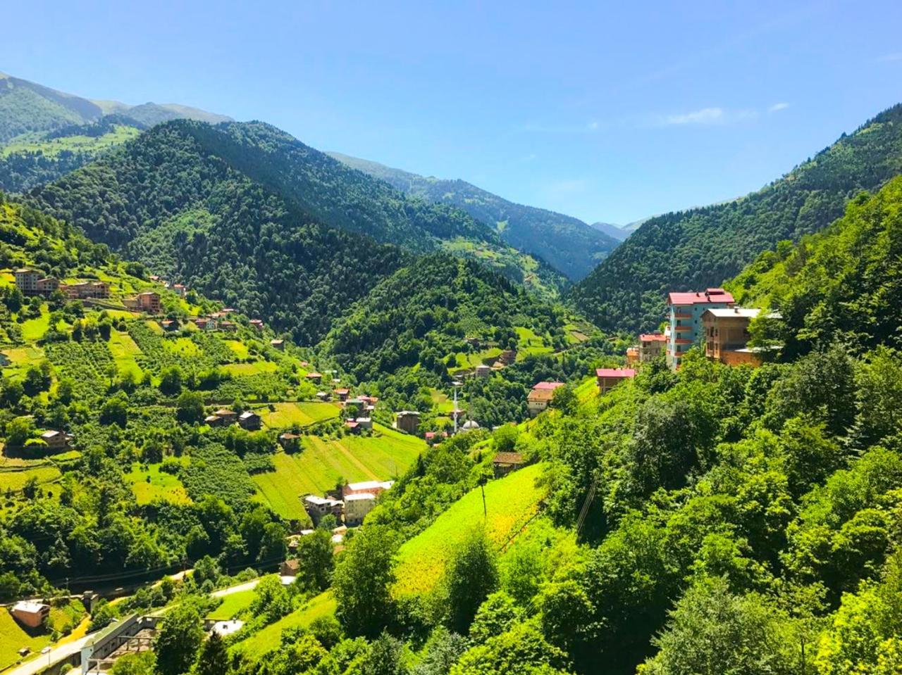 Golden Inn Hotel Uzungoel Екстер'єр фото