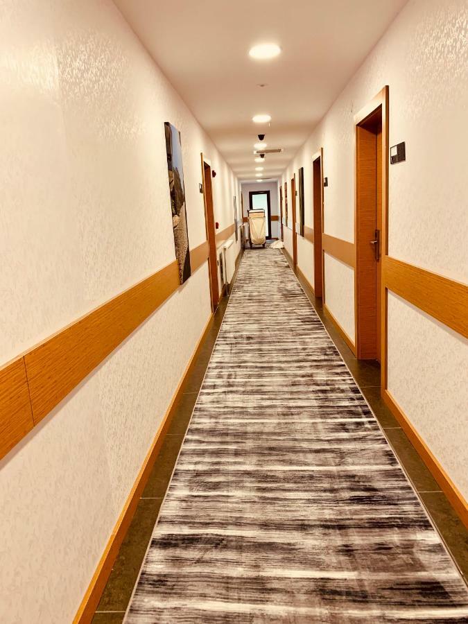 Golden Inn Hotel Uzungoel Екстер'єр фото